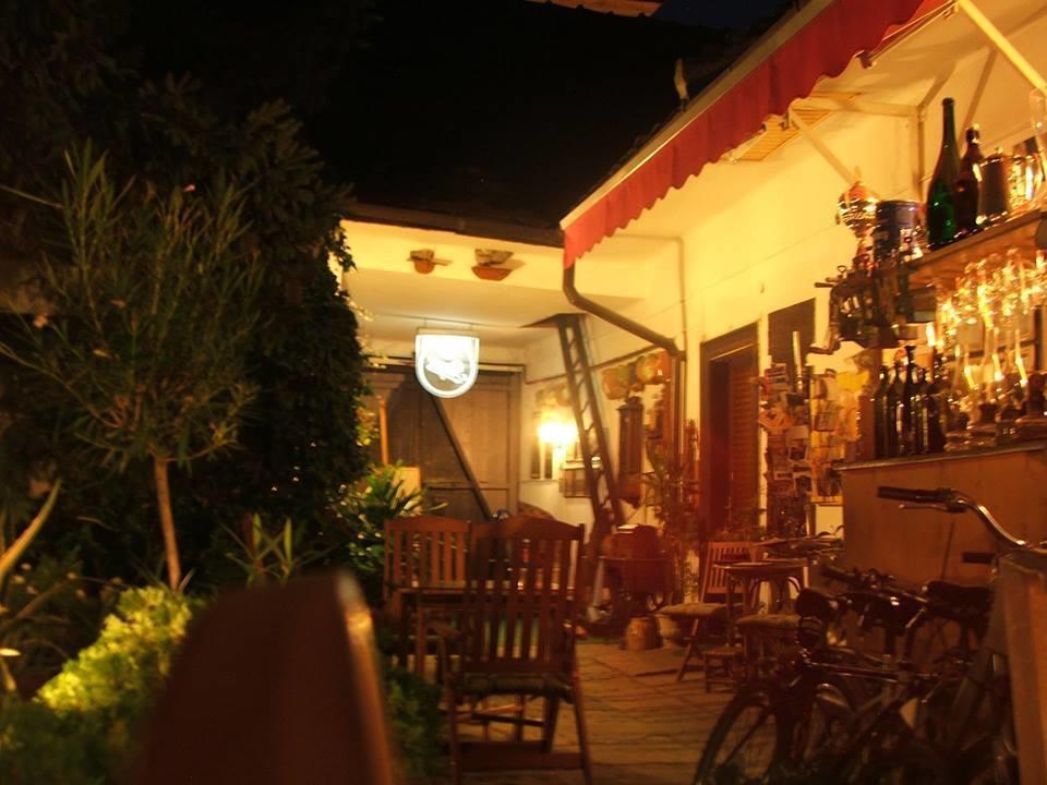 Bed and Breakfast Fonagy Es Walter Vendeg- Es Borhaz Вац Экстерьер фото