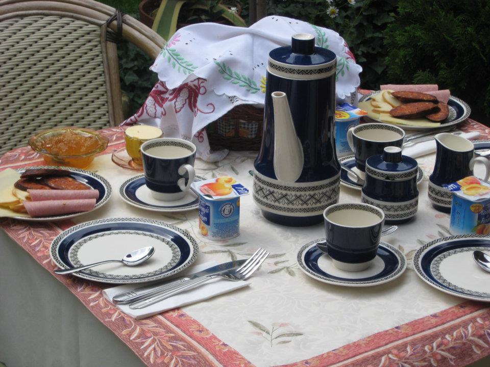 Bed and Breakfast Fonagy Es Walter Vendeg- Es Borhaz Вац Экстерьер фото