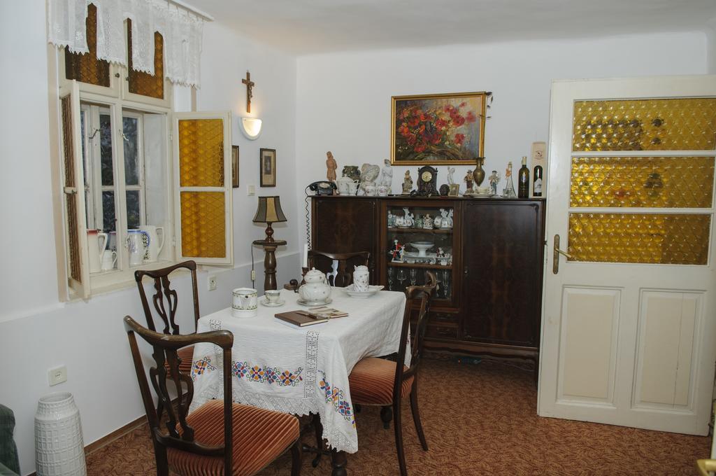 Bed and Breakfast Fonagy Es Walter Vendeg- Es Borhaz Вац Экстерьер фото